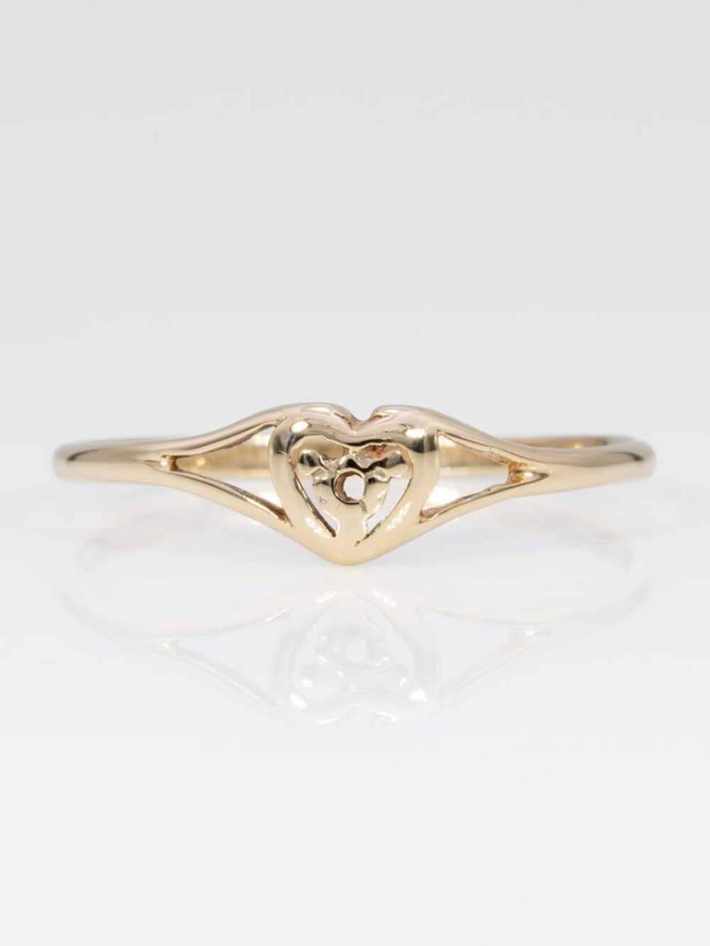 Estate 10K Solid Yellow Gold Ring - Heart-Shaped Ring